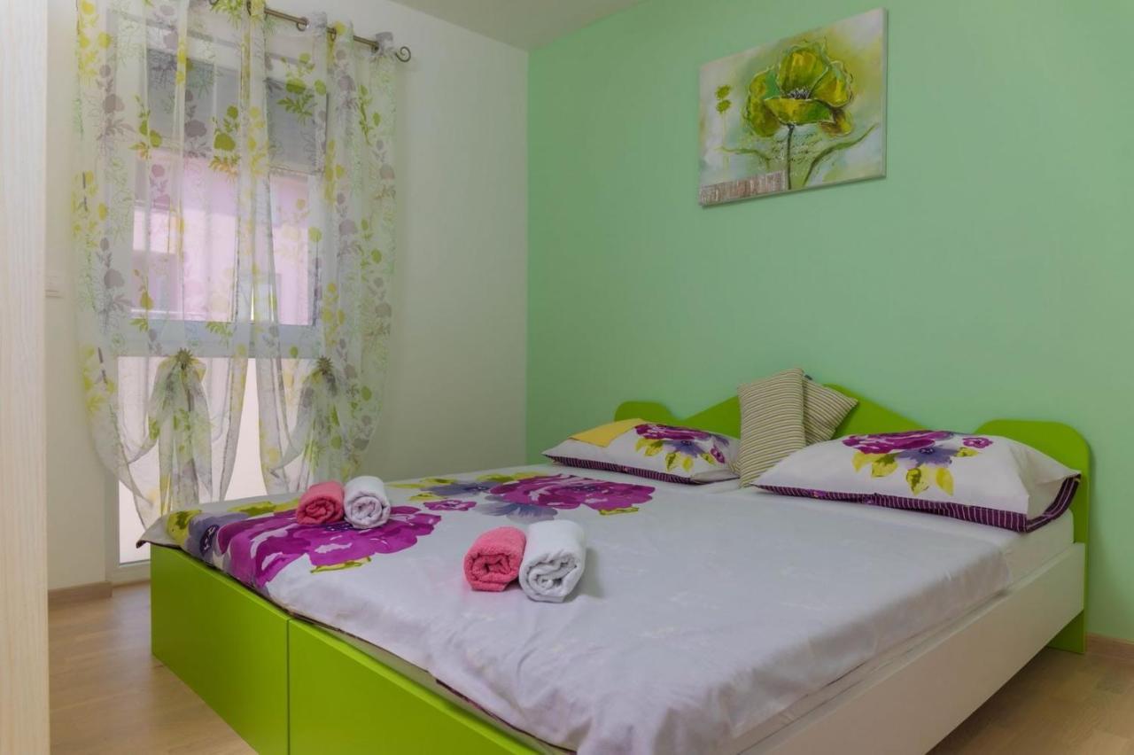 Michelle Apartment Crikvenica Bagian luar foto
